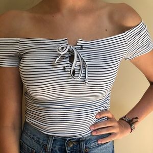 Pacsun off shoulder crop top